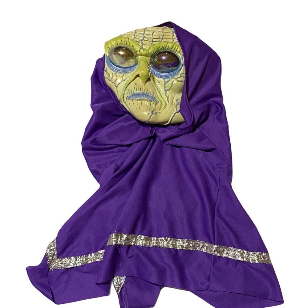 Vintage Easter Unlimited Space Martian Alien Halloween Mask Costume
